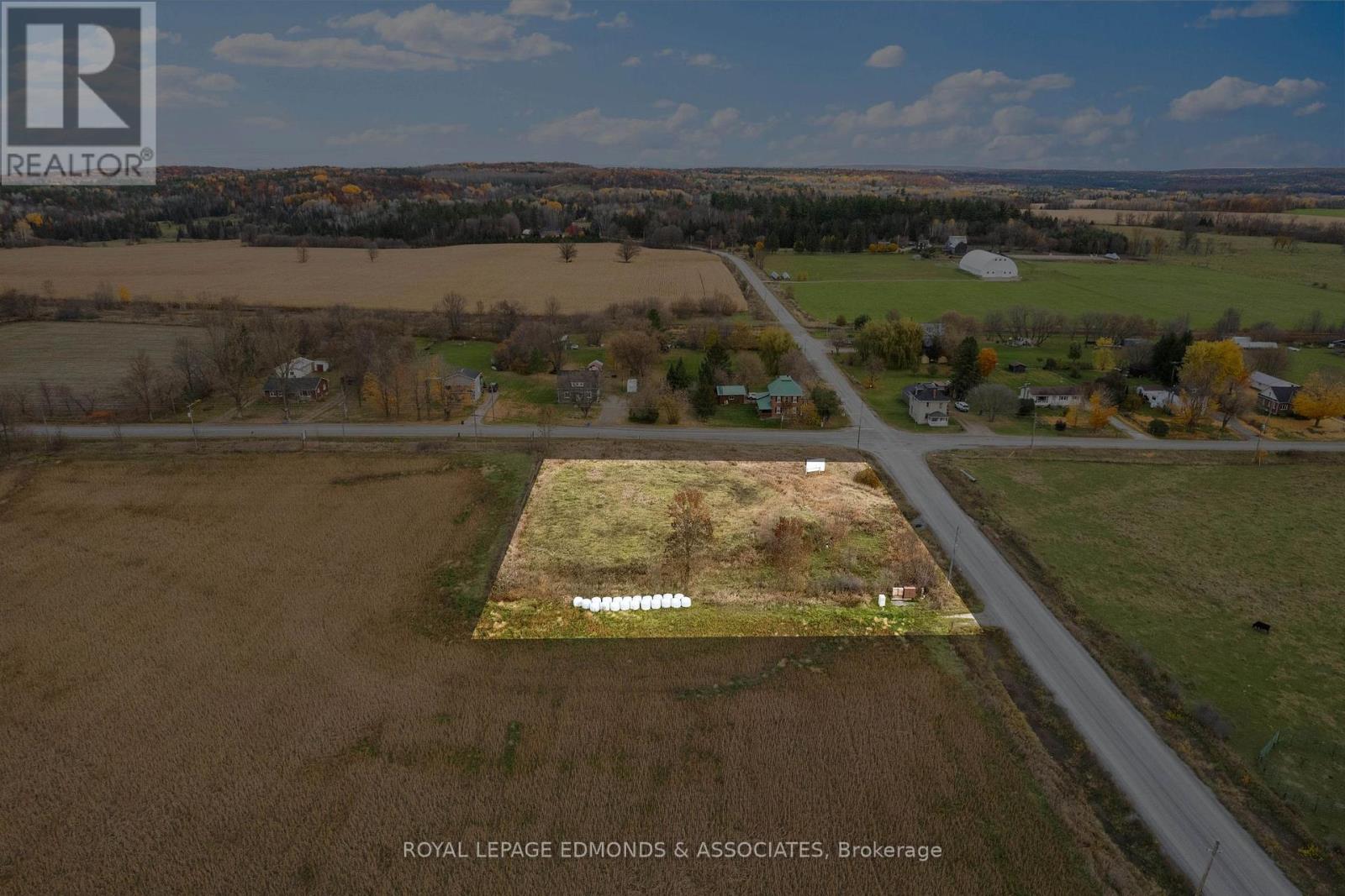 2402 Foresters Falls Rd, Whitewater Region, ON K0J 1V0