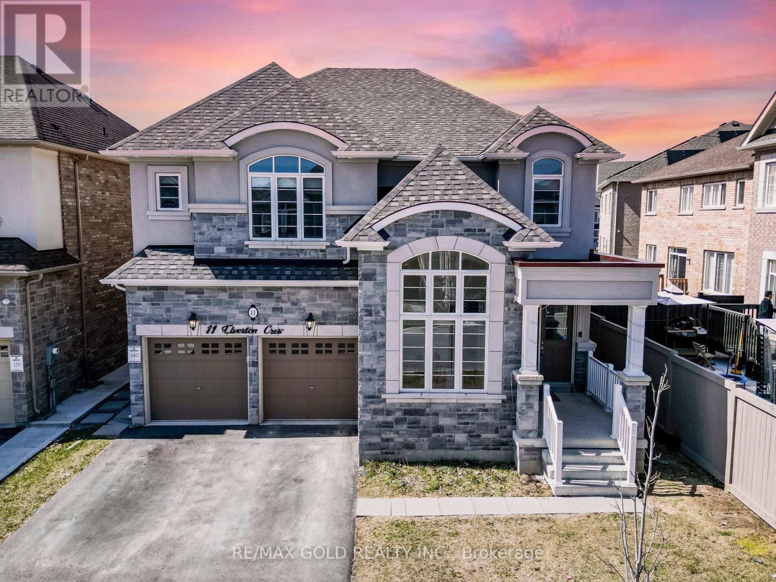 11 Elverton Cres, Brampton, ON L7A 4Z4