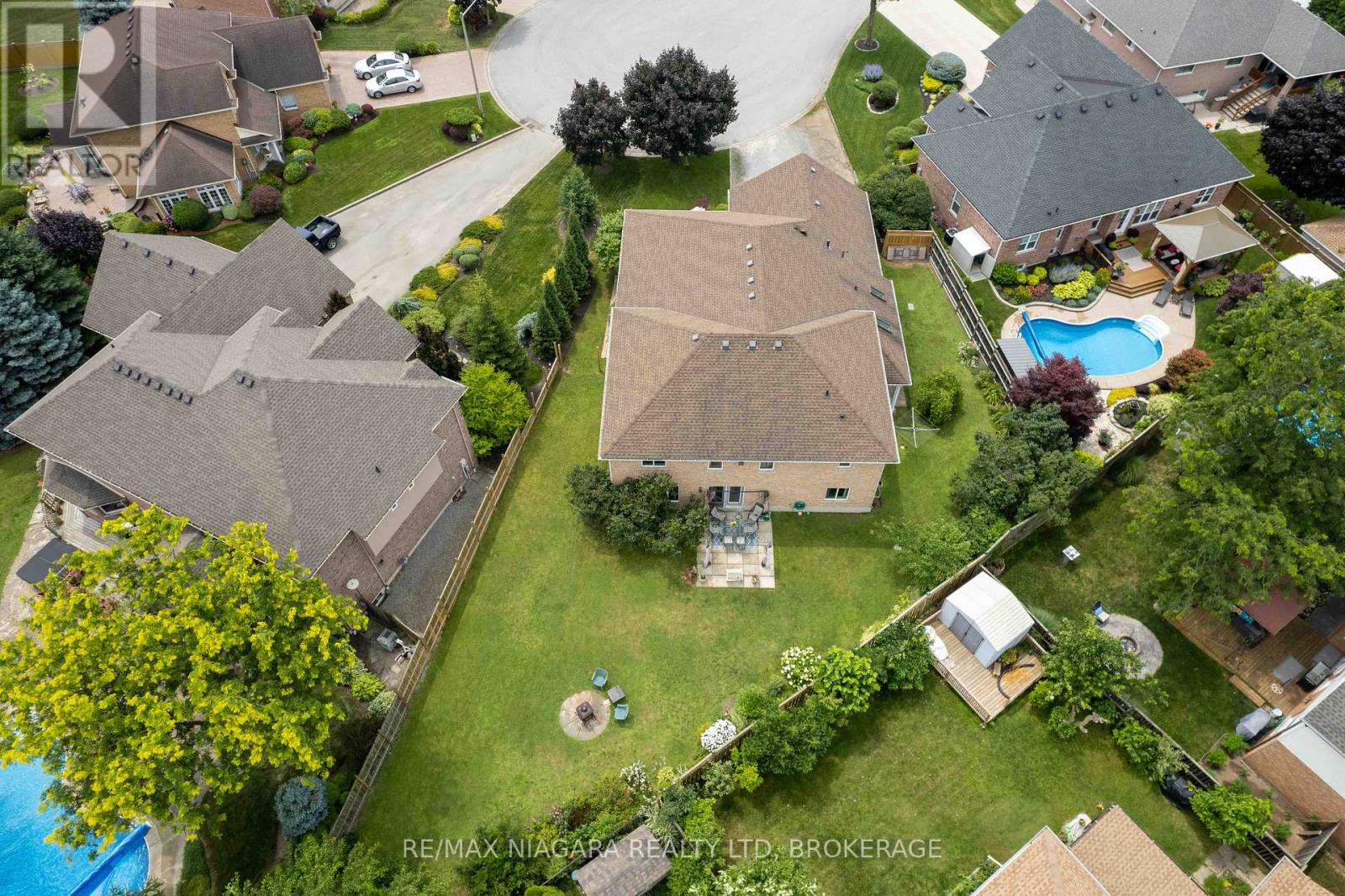 6287 Emma St, Niagara Falls, ON L2J 4H7