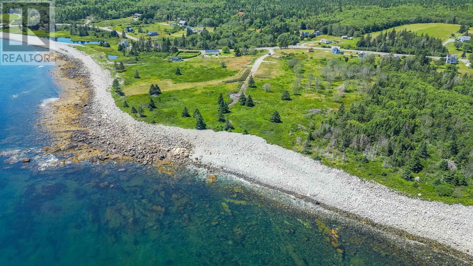 6 Scobey Ln, Mersey Point, NS B0T 1K0