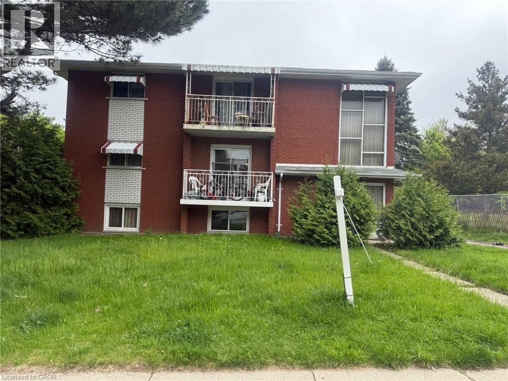 93 Brybeck Cres, Kitchener, ON N2M 2C5