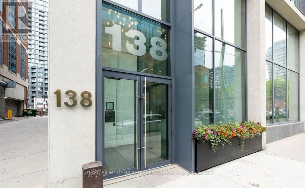 614 138 Princess St, Toronto, ON M5A 0B1