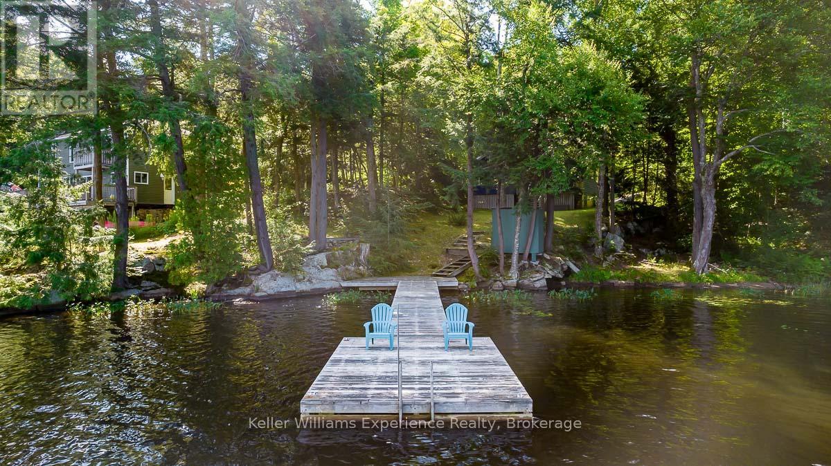 1123 Stone Gate Ln, Bracebridge, ON P1P 1R3