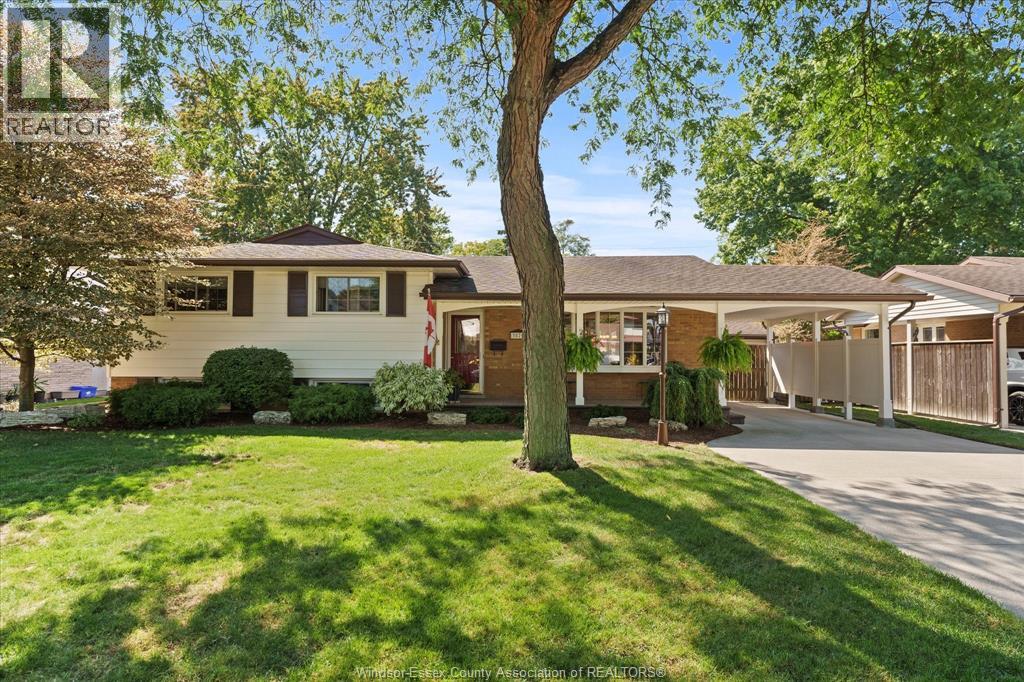 3579 Avondale Ave, Windsor, ON N9E 1Y1