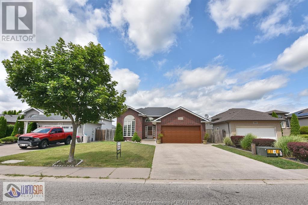 376 Mclellan, Amherstburg, ON N9V 4C7