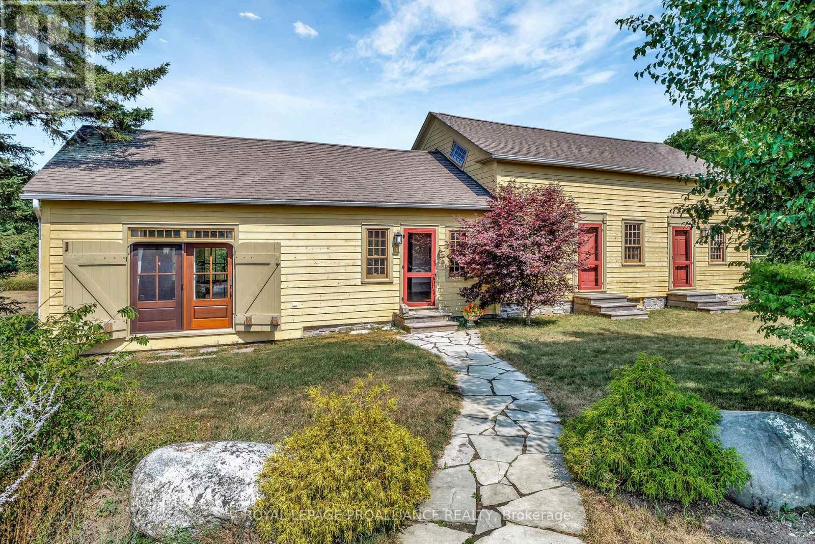 406 Salmon Point Rd, Prince Edward County Athol, ON K0K 1P0