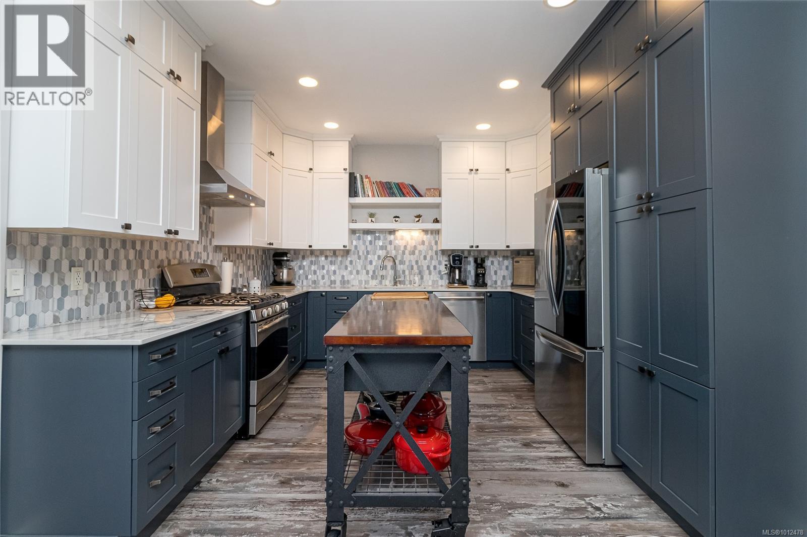 832 Pintail Pl, Langford, BC V9B 6W3