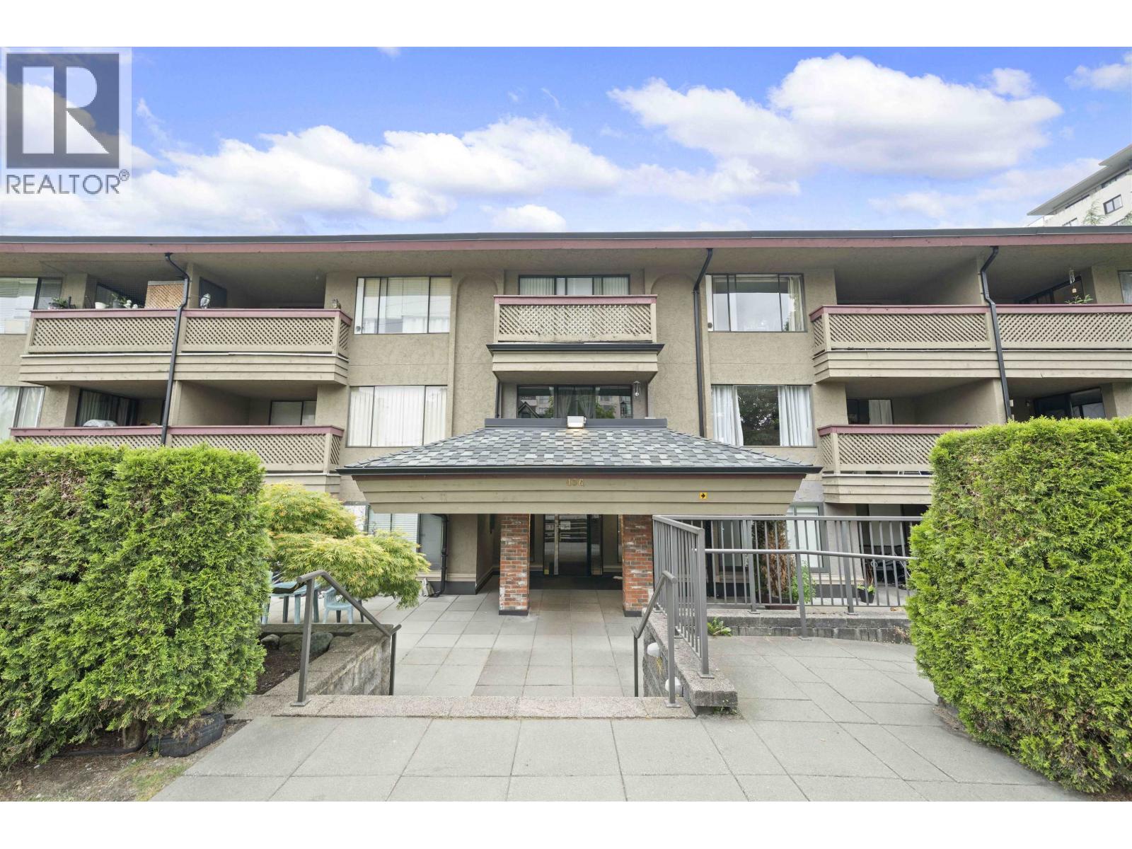 436 Seventh Street Unit 213, New Westminster, BC V3M 3L3