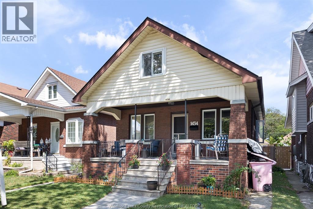 1434 Gladstone, Windsor, ON N8X 3L8