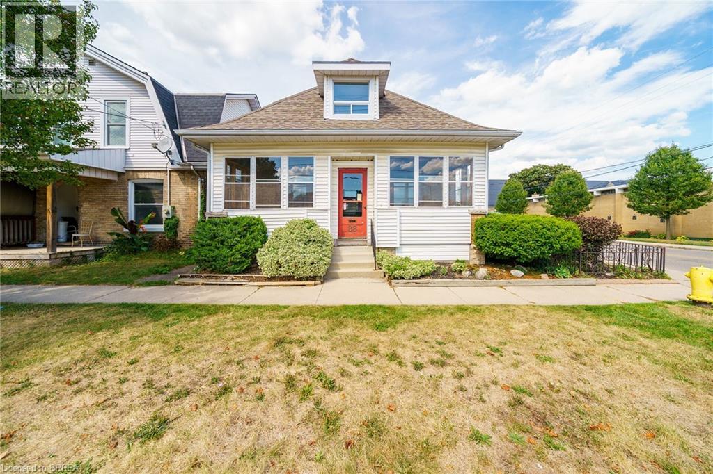 88 East Ave, Brantford, ON N3S 3L7