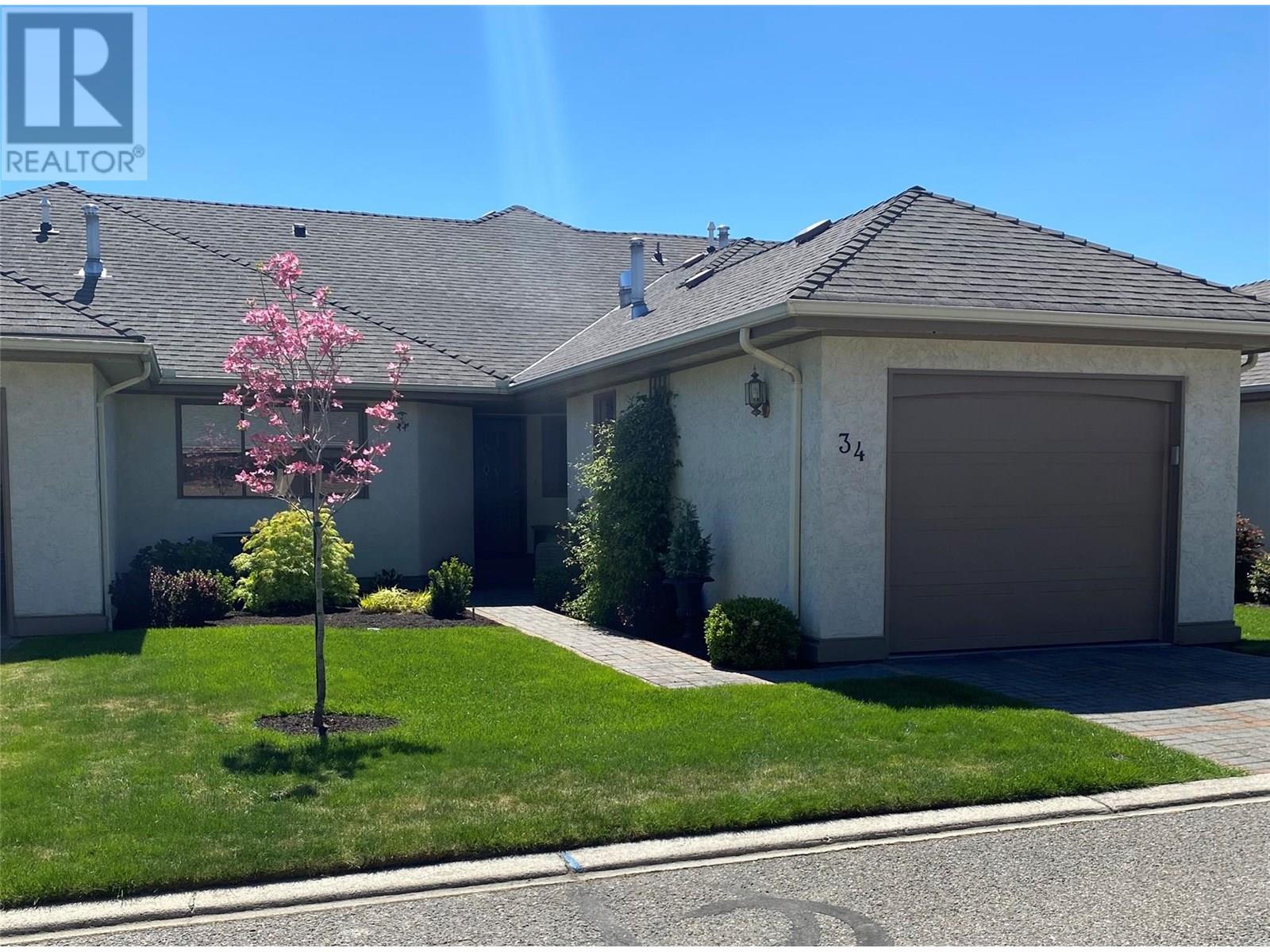 950 Lanfranco Road Unit 34, Kelowna, BC V1W 3W8