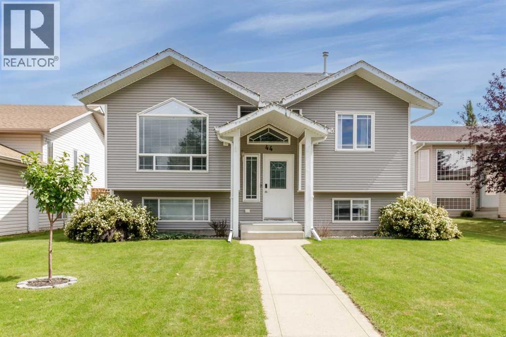 44 Oneil Close, Red Deer, AB T4P 3T4