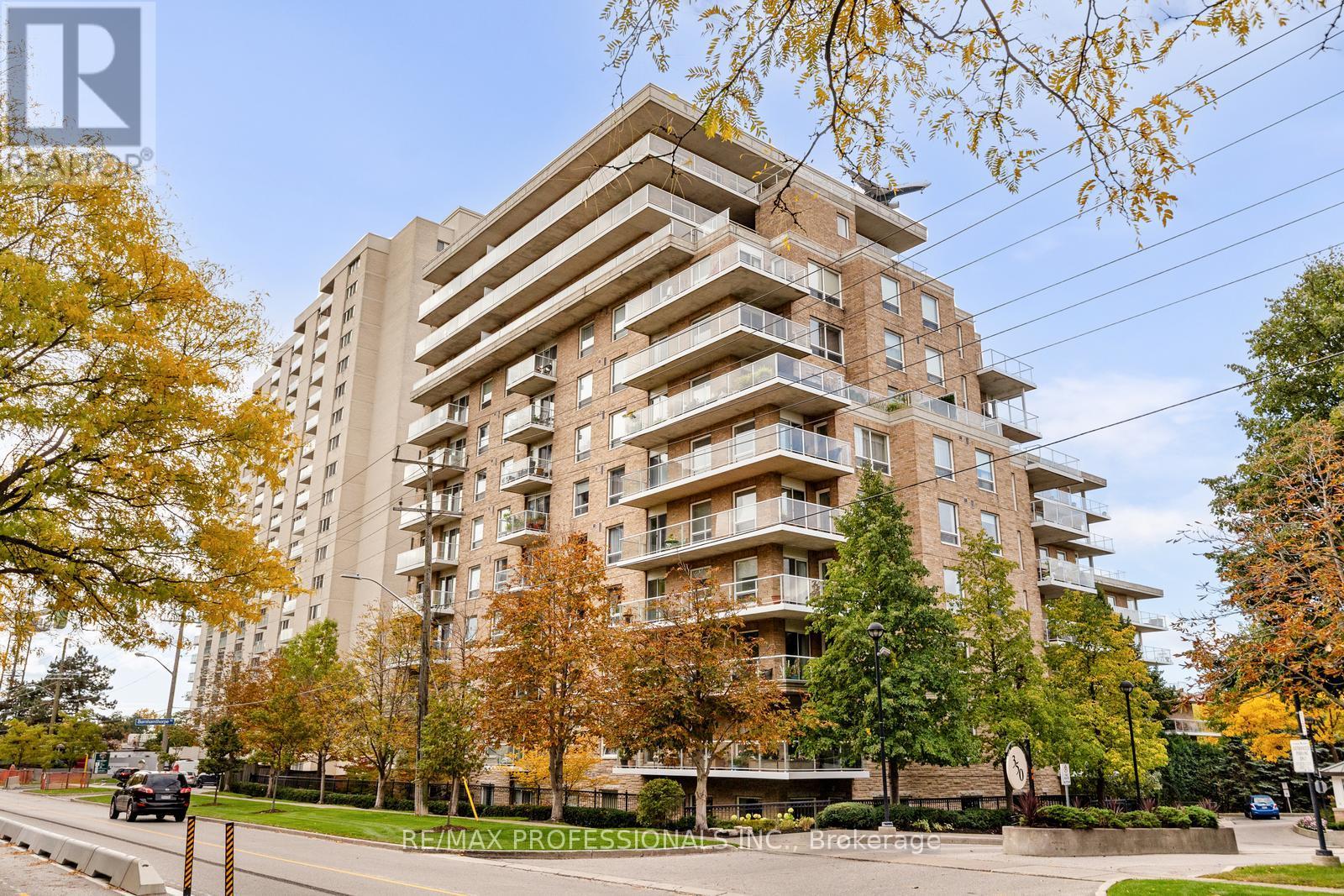 211 350 Mill Rd, Toronto, ON M9C 5R7