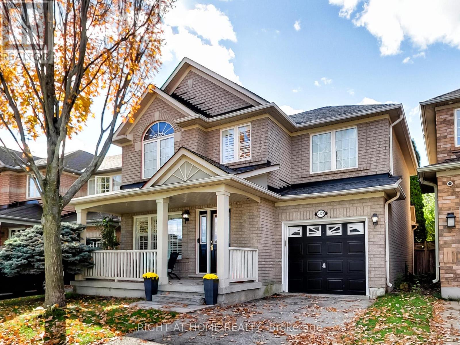 2527 Nettlecreek Cres, Oakville, ON L6M 4C1
