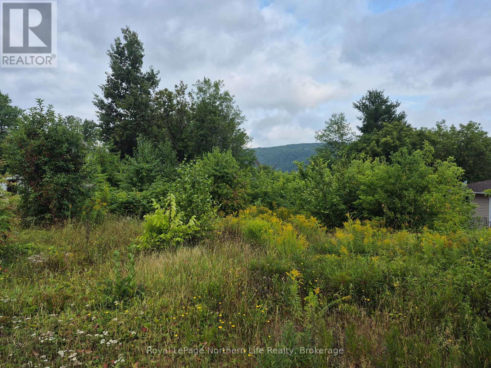 560 New St, Mattawa, ON P0H 1V0