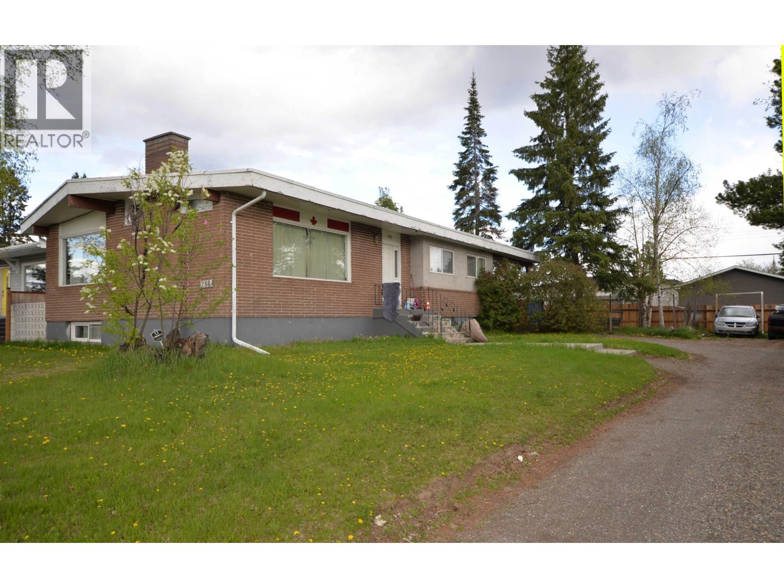 288 N Nicholson St, Prince George, BC V2M 3L9