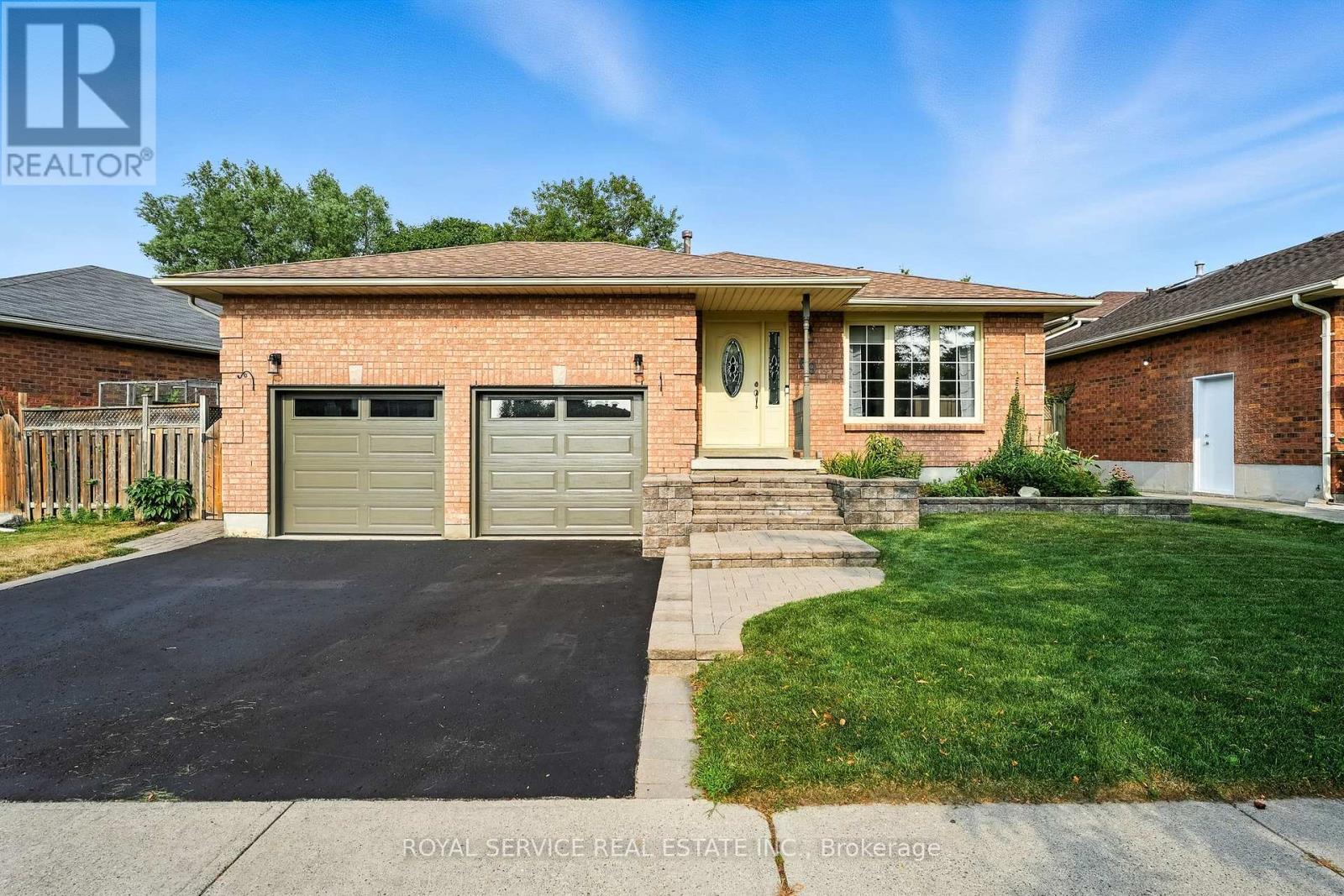 69 Firwood Ave, Clarington, ON L1E 2B2