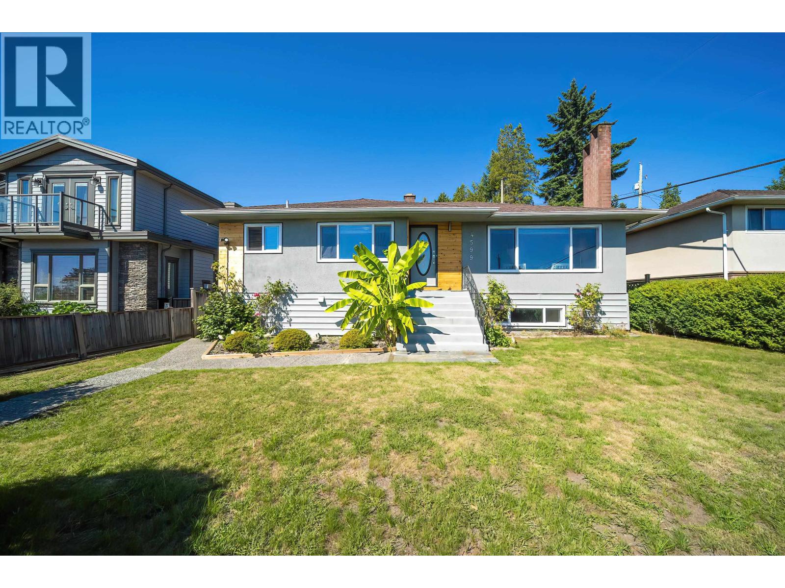 4599 Sunland Pl, Burnaby, BC V5J 3A3