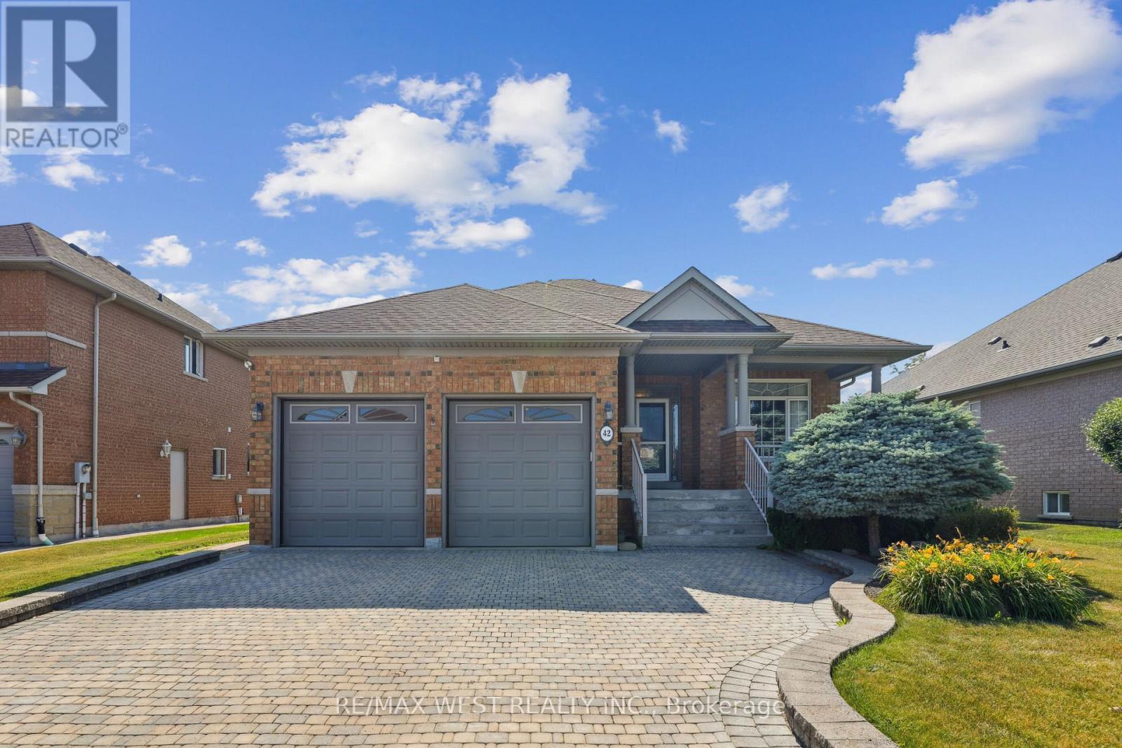 42 Windrose Ct, Vaughan, ON L4L 9G9