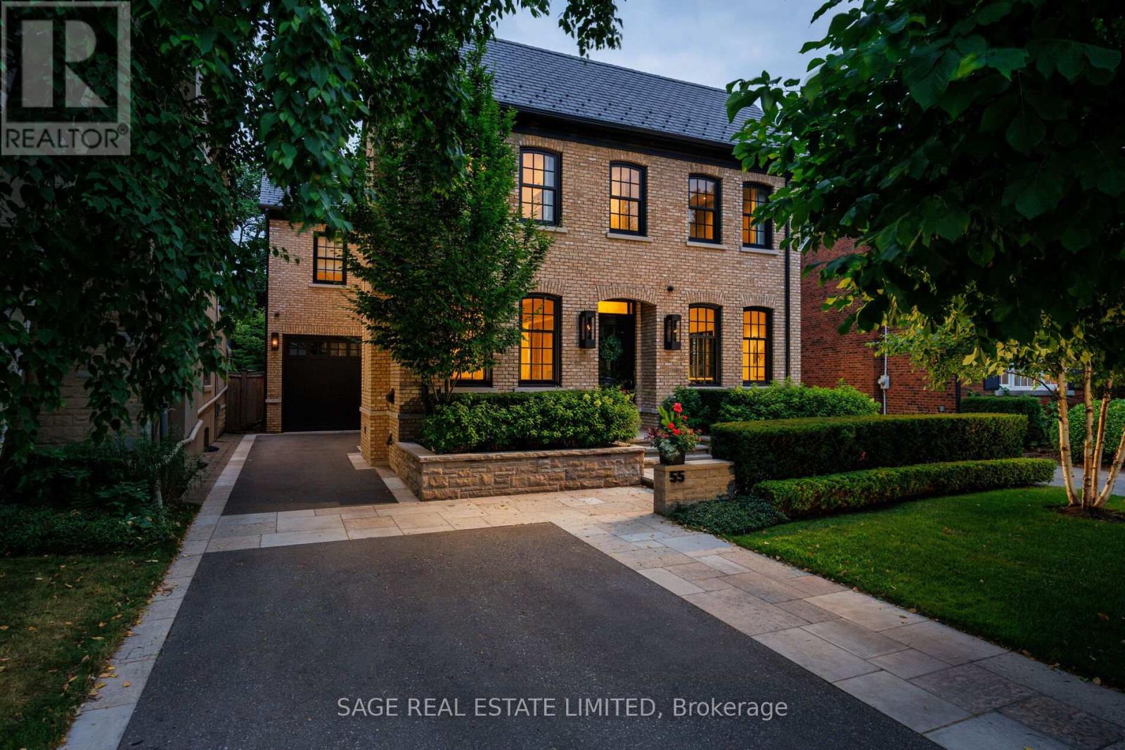 55 Strath Ave, Toronto Kingsway South, ON M8X 1R4