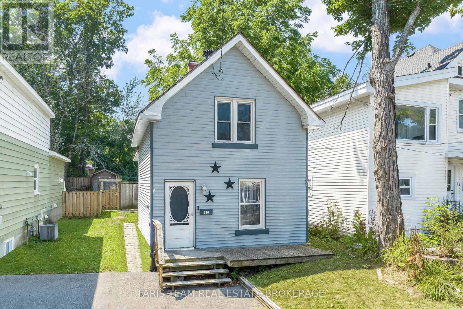 390 Mildred St, Midland, ON L4R 3R6