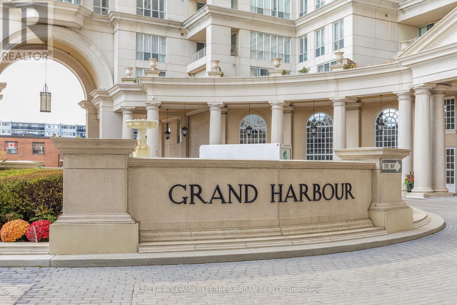 906 2287 Lake Shore Blvd, Toronto, ON M8V 3Y1