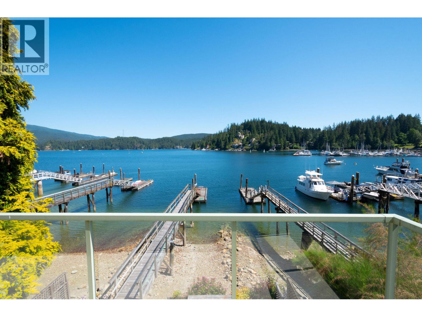 2564 Panorama Dr, North Vancouver, BC V7G 1V5