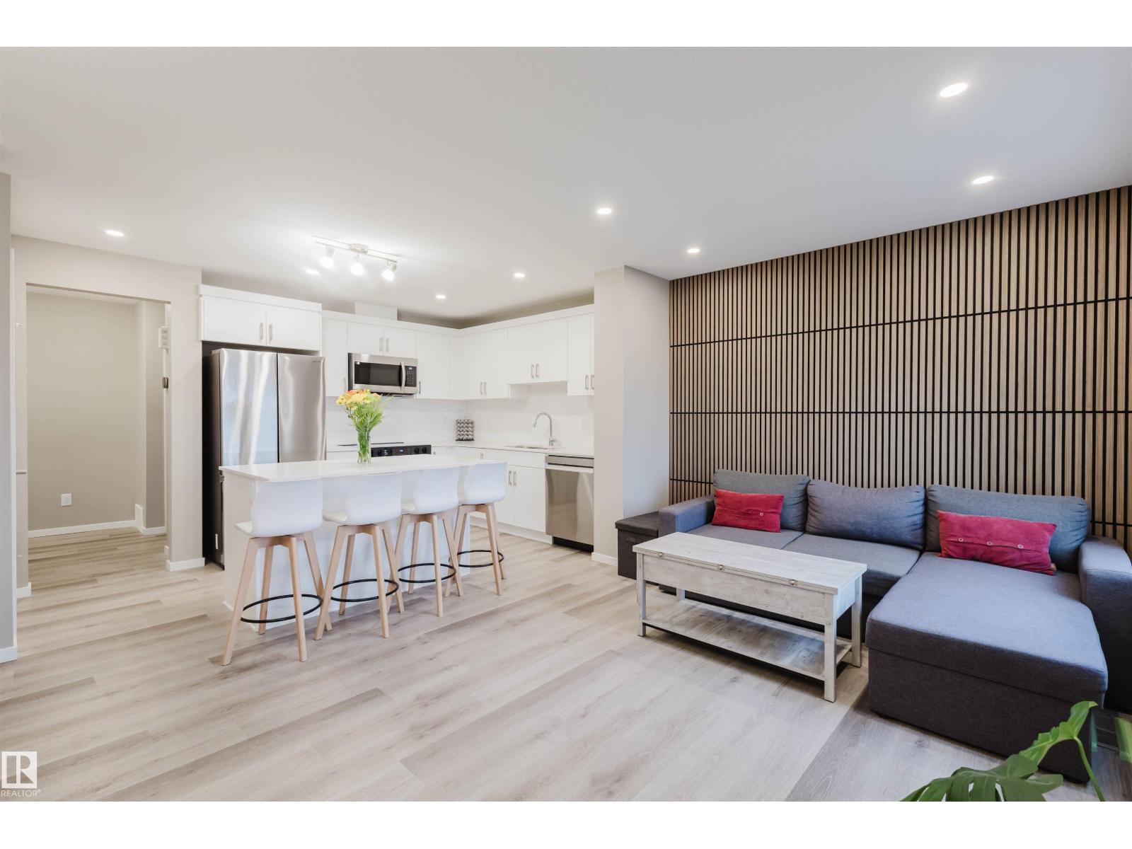 19 Av Nw Unit 20808, Edmonton, AB T6M 1R5