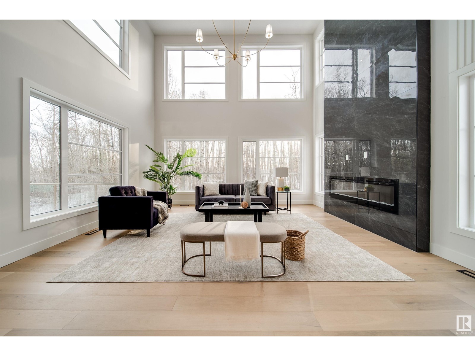 4003 Ginsburg Cr NW, Edmonton, AB T5T 4V2