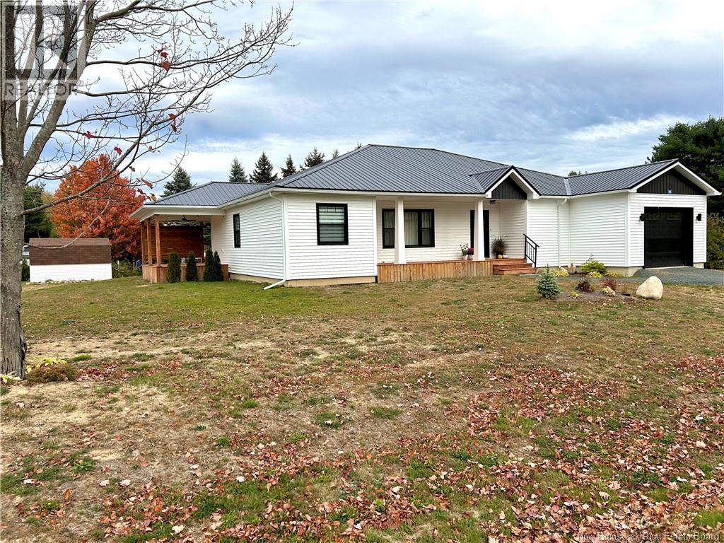 15 Marigold Dr, Miramichi, NB E1V 6Z7