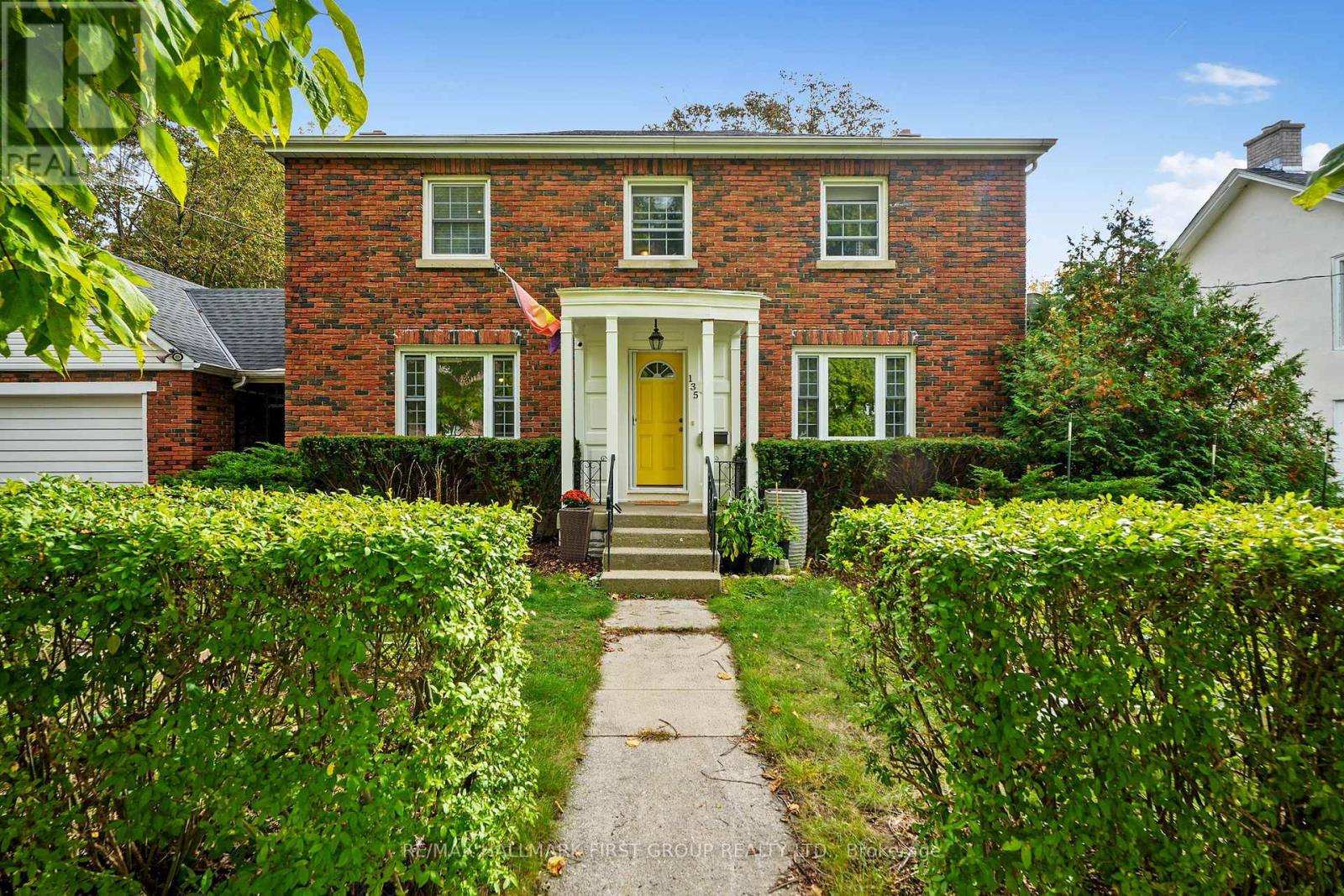 135 Queen St, Cobourg, ON K9A 1N1