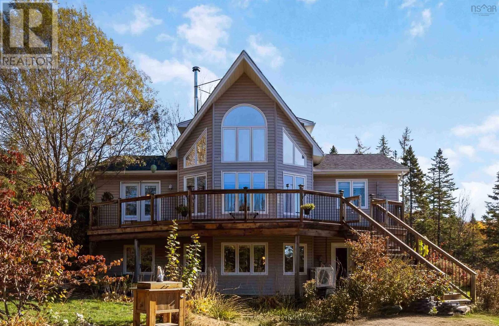 182 Stanford Lake Rd, Chester, NS B0J 1J0