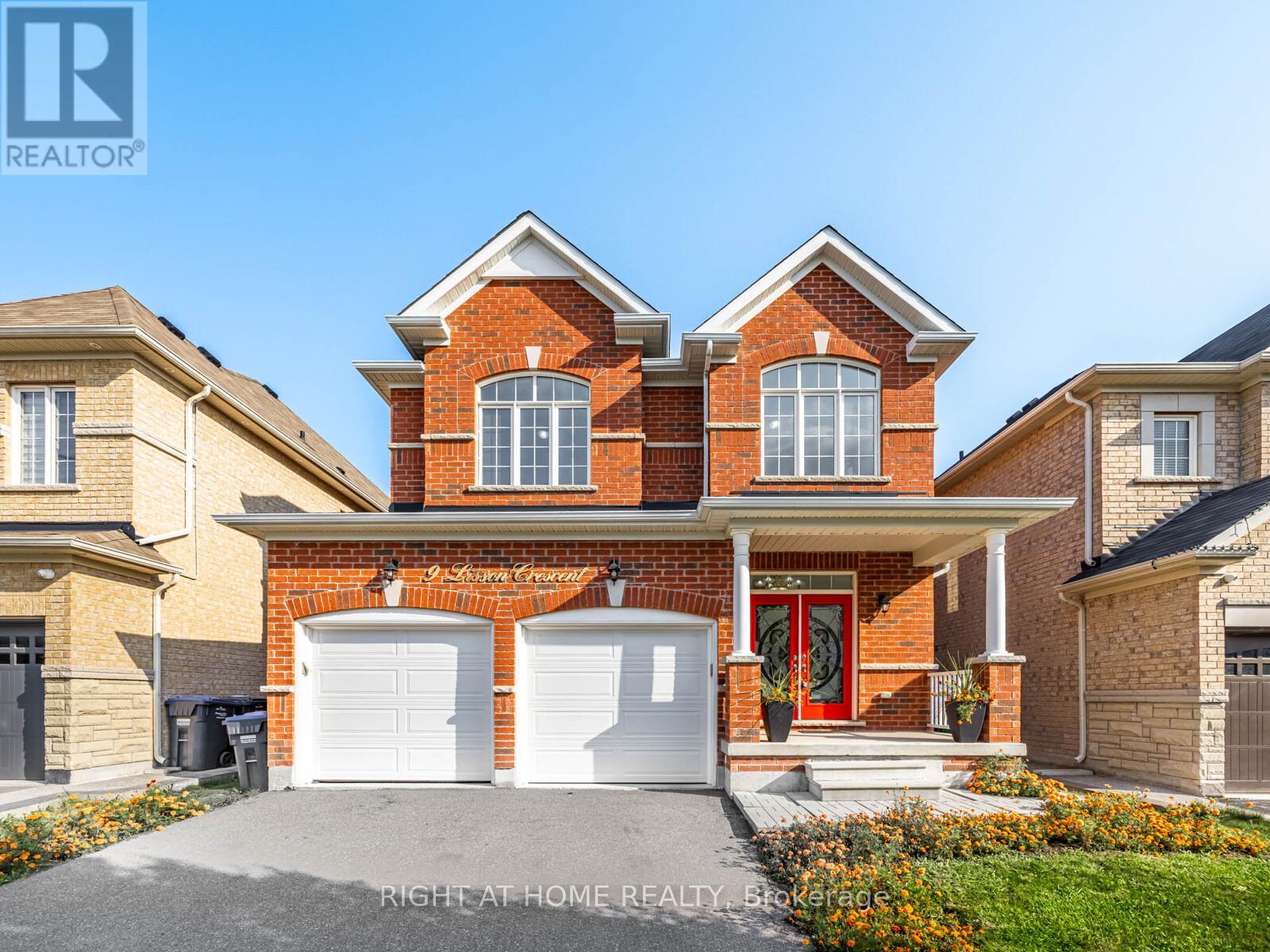 9 Lisson Cres, Brampton, ON L6X 5H8