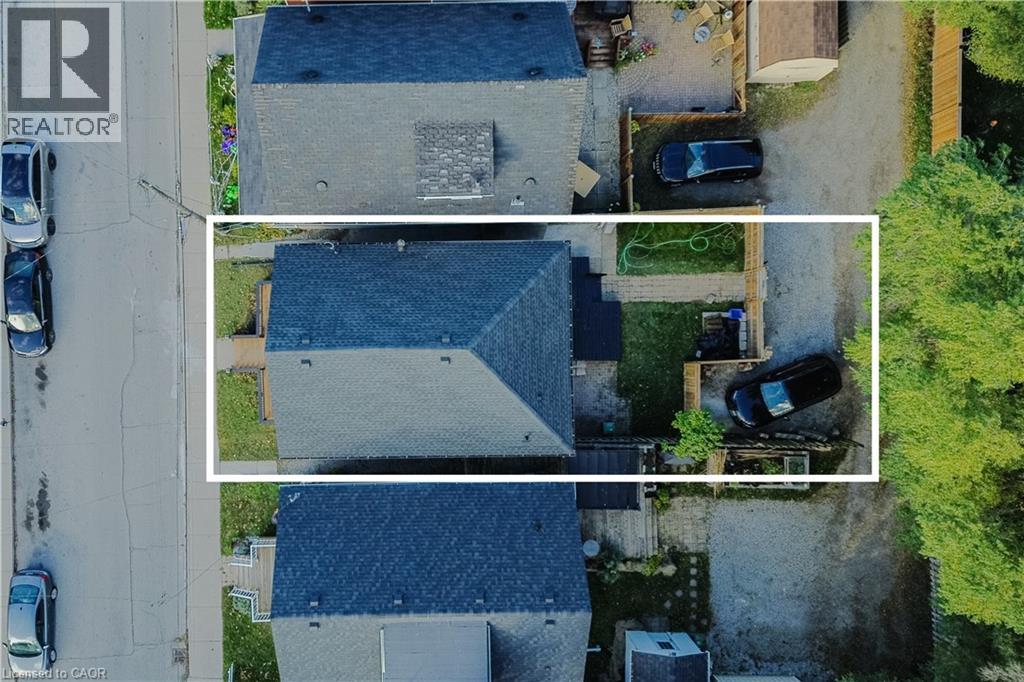 11 E 25th St, Hamilton, ON L8V 2Z9