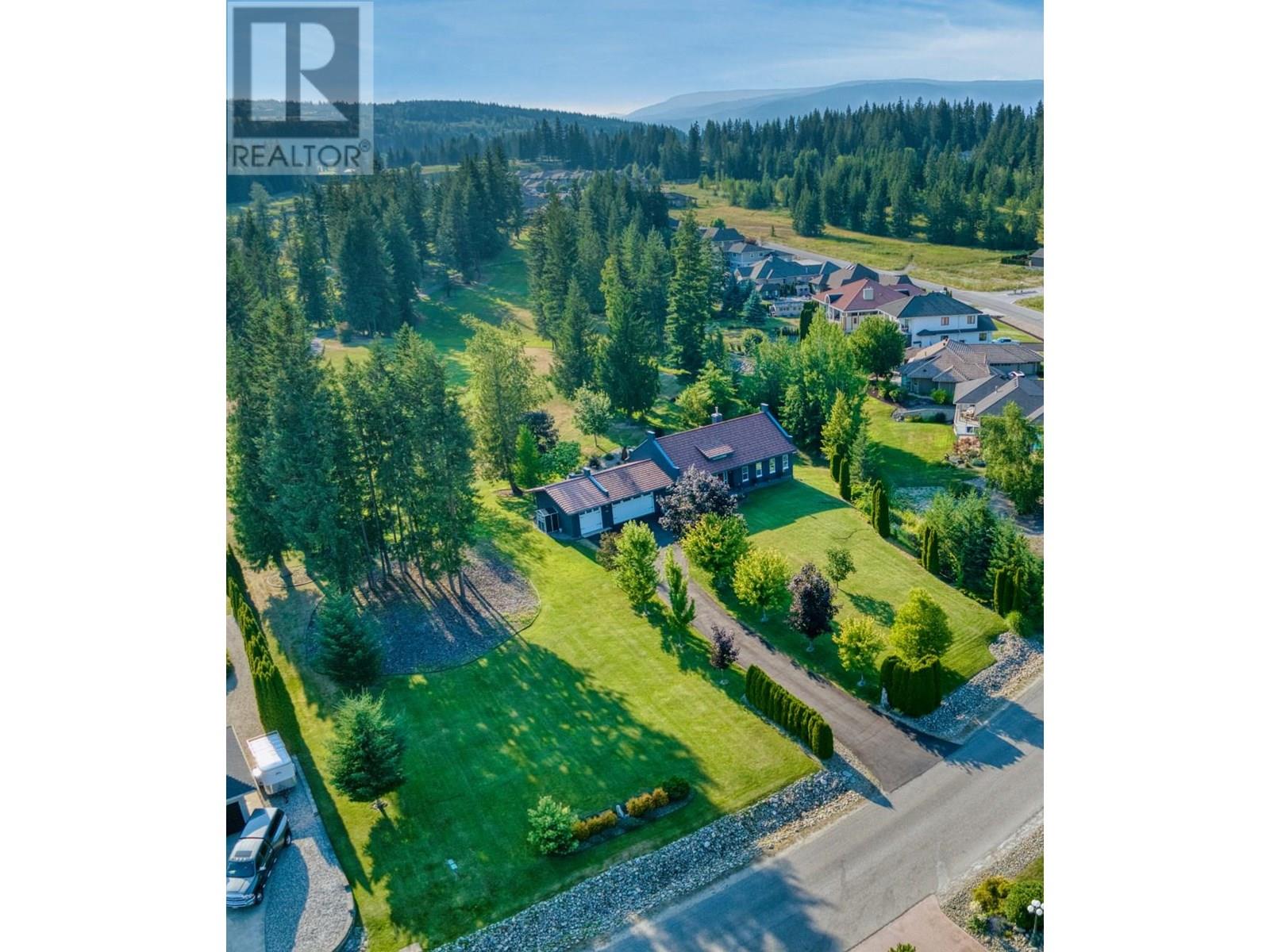 2726 Golf Course Dr, Blind Bay, BC V0E 1H2