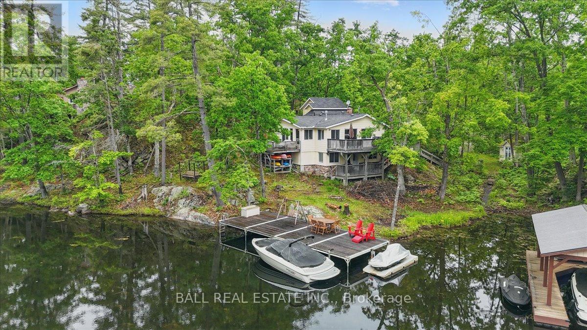 3559 Harbour Point Ln, Selwyn, ON K0L 2H0