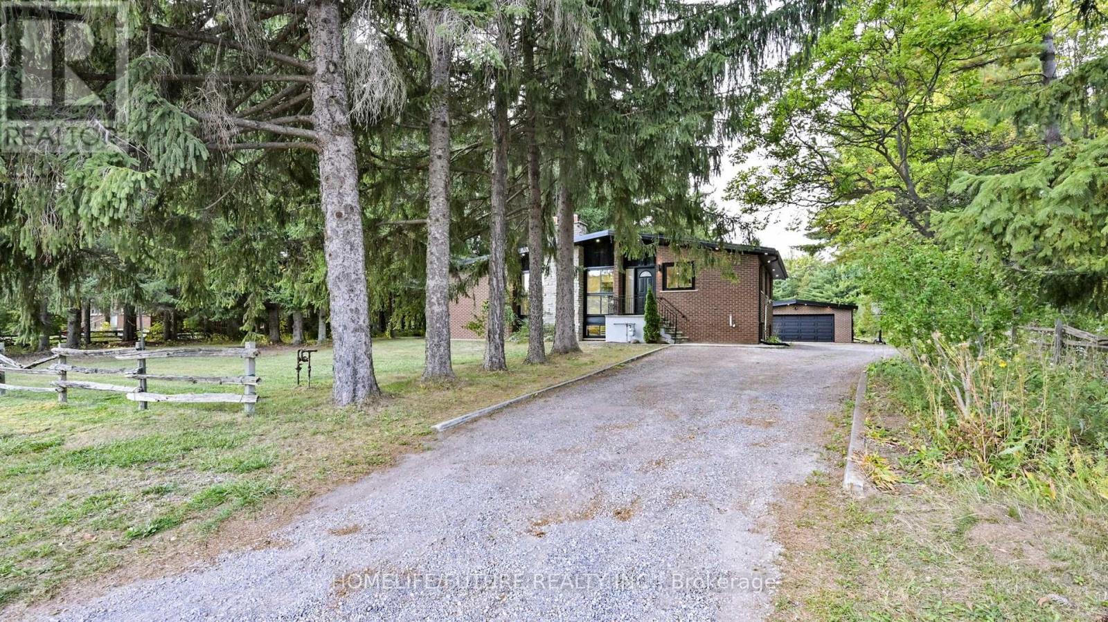 474 Taunton Rd, Ajax, ON L1T 4S9