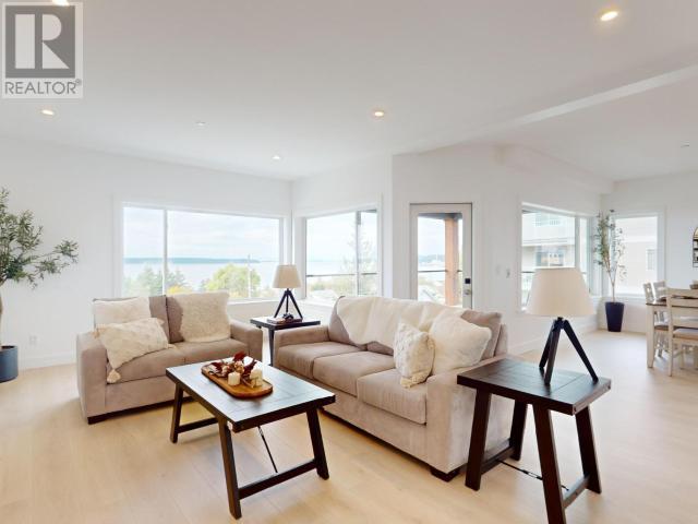 6900 Burnaby Street #c 203, Powell River, BC V8A 1Y9