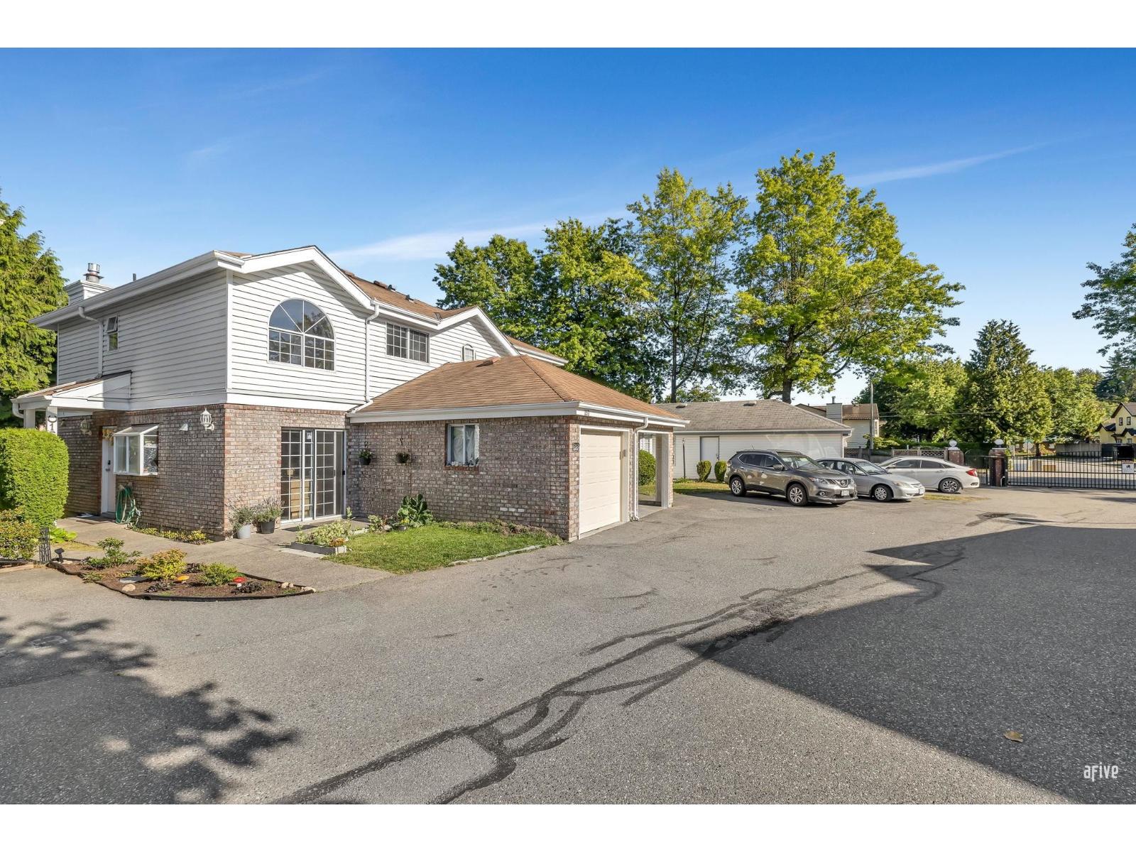 12233 92 Avenue Unit 151, Surrey, BC V3V 7S4