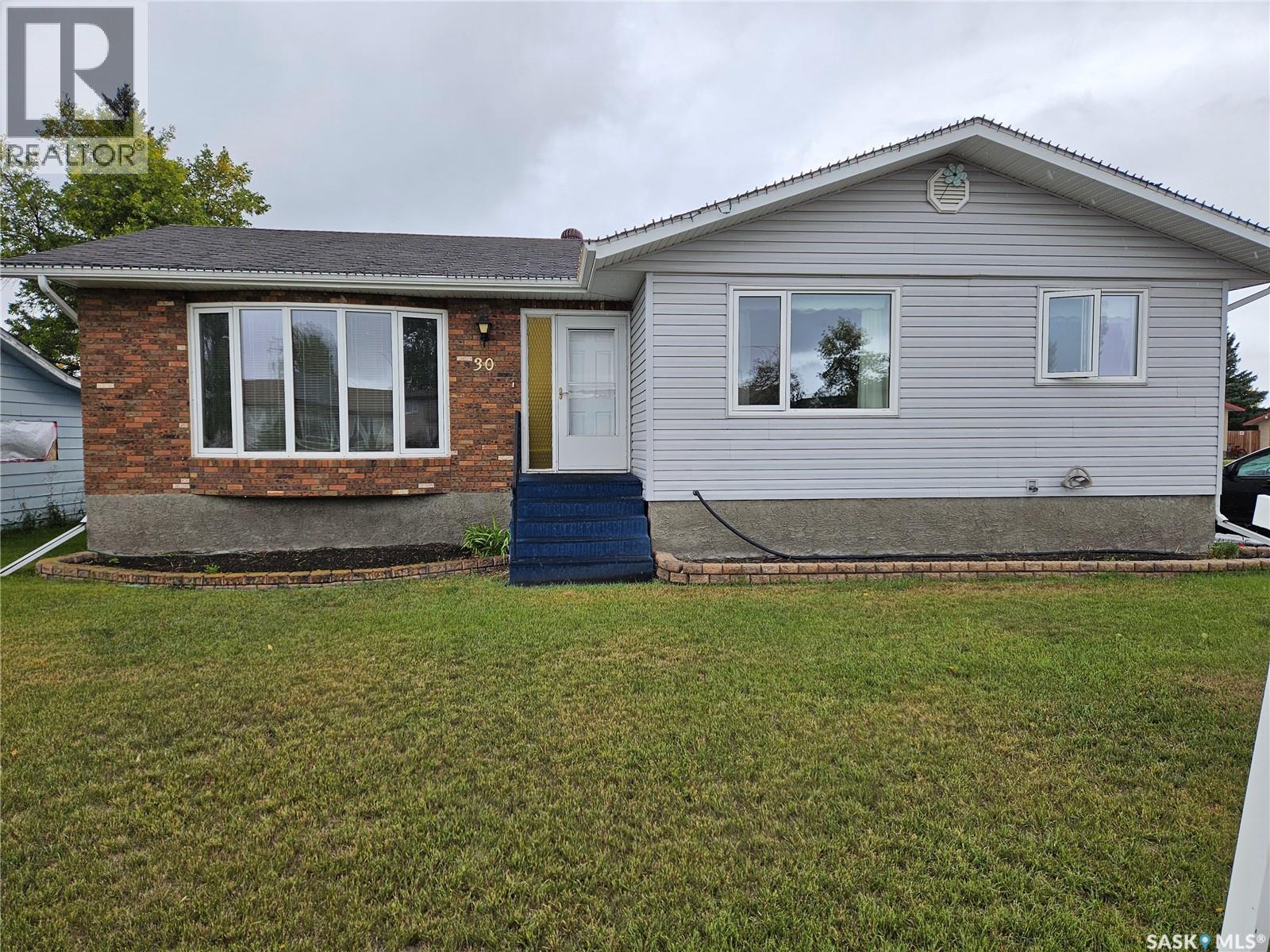 30 Centennial Cres, Melville, SK