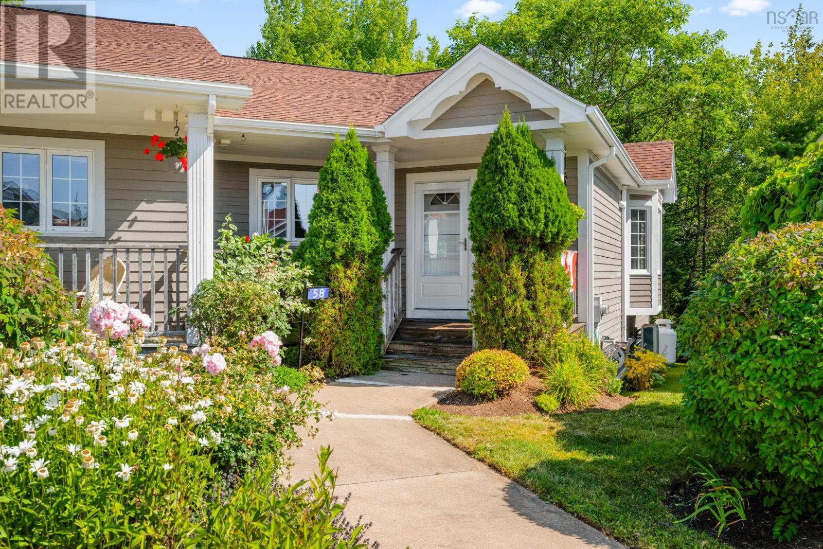 58 Millennium Dr, Chester, NS B0J 1J0