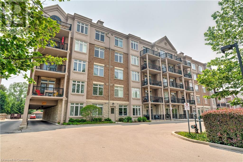 396 Plains Road E Unit 102, Burlington, ON L7T 2C8