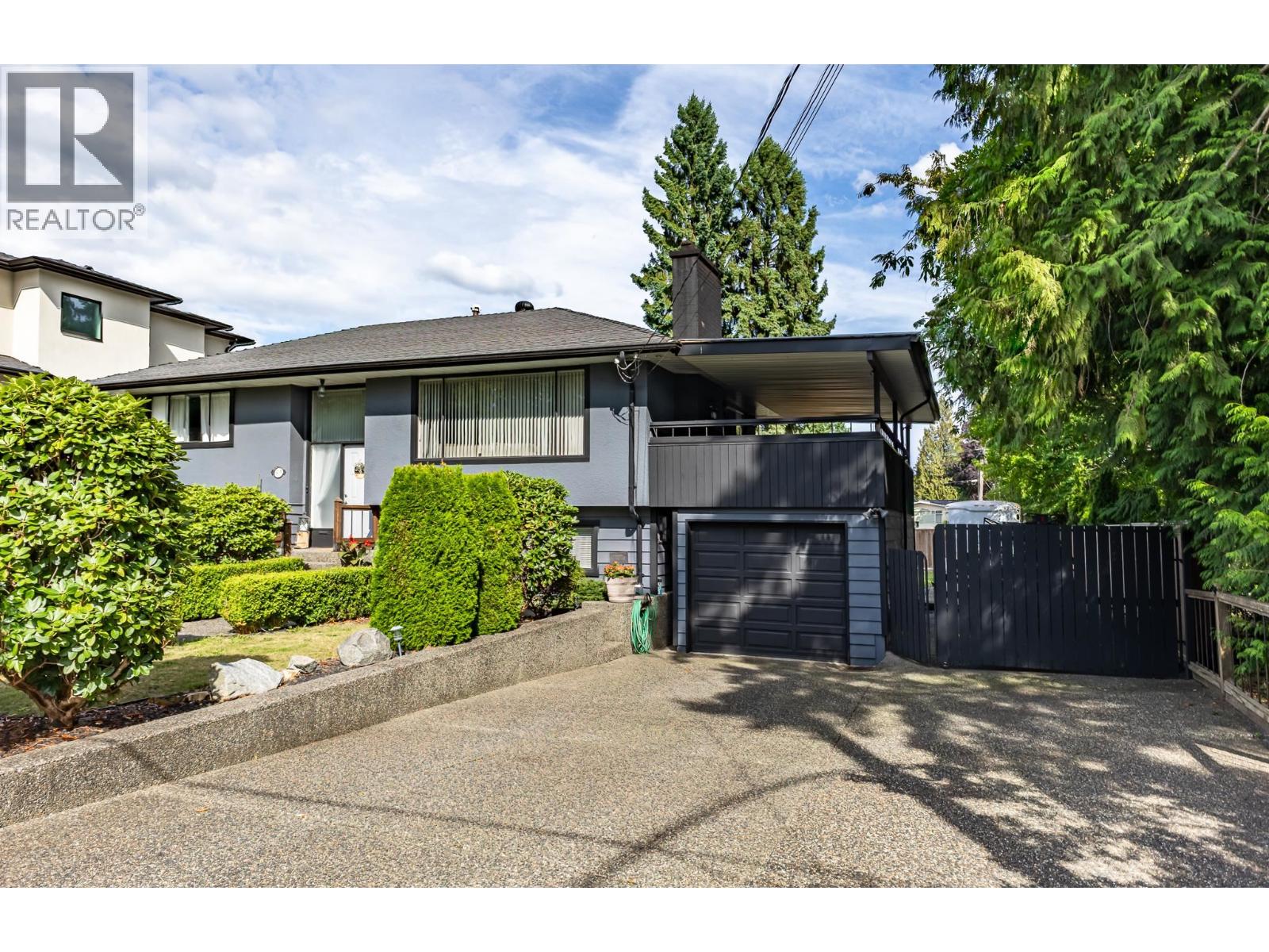 605 Laurentian Cres, Coquitlam, BC V3J 6H3