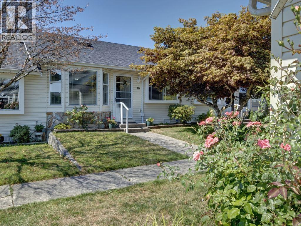 767 N Road Unit 18, Gibsons, BC V0N 1V9