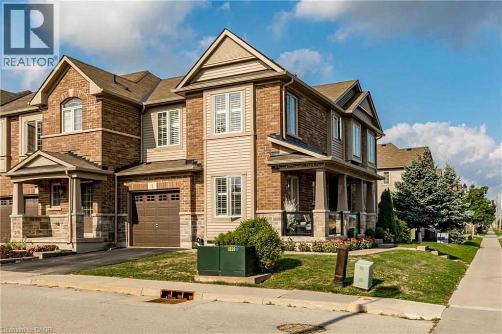 515 Winston Road Unit 1, Grimsby, ON L3M 0C8