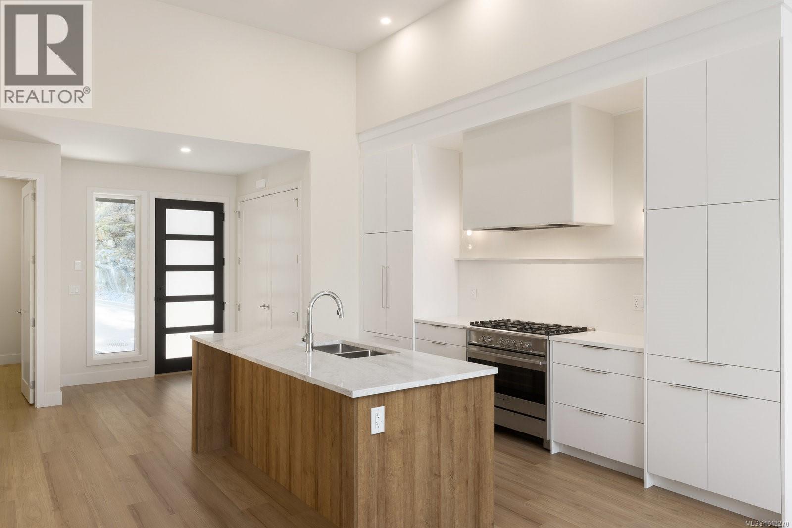 2332 Copper Rock Crt Unit 101 Ct, Langford, BC V9B 0G4