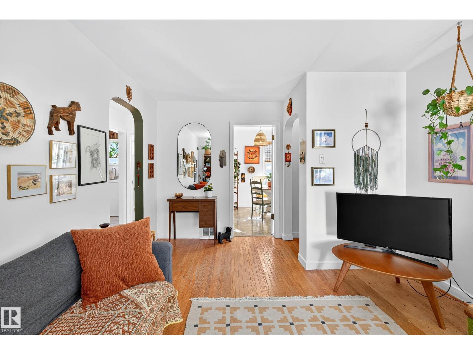 103 St Nw Unit 12315, Edmonton, AB T5G 2K4
