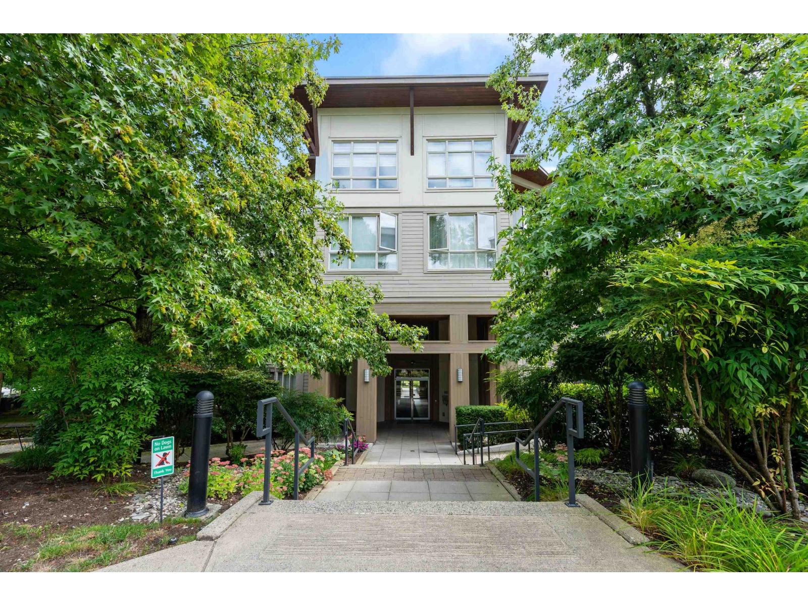 15918 26 Avenue Unit 122, Surrey, BC V3Z 5K3