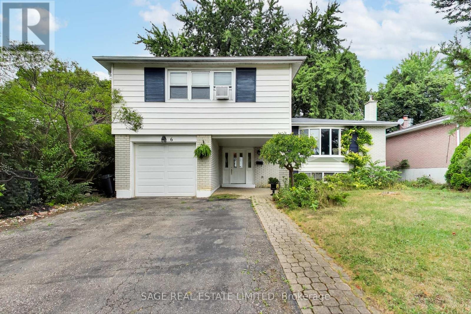 6 Dunsinane Dr, Markham Royal Orchard, ON L3T 3K2