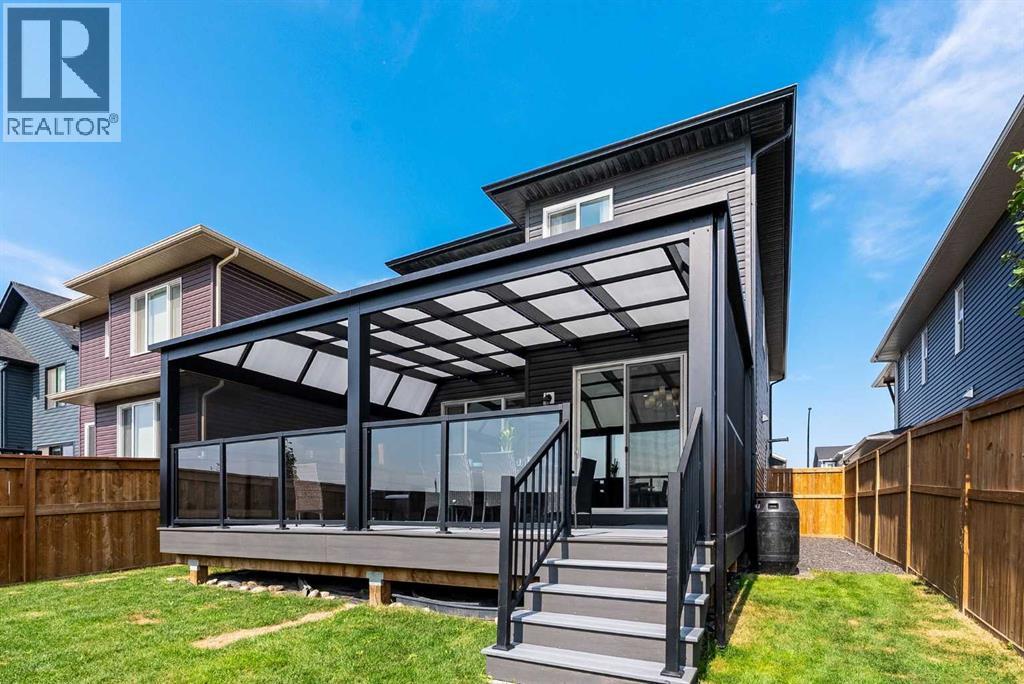 211 Willow Pl, Cochrane, AB T4C 2S6